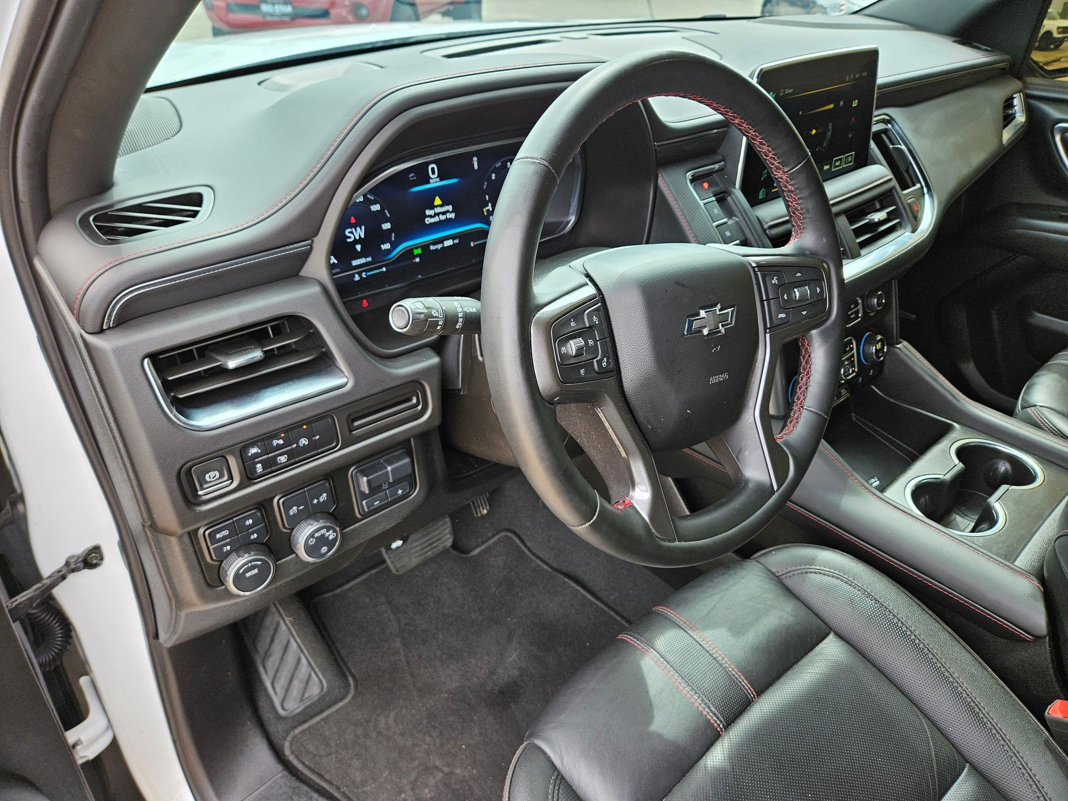 Used 2024 Chevrolet Suburban RST w/ Luxury Package AWD/4WD image 16