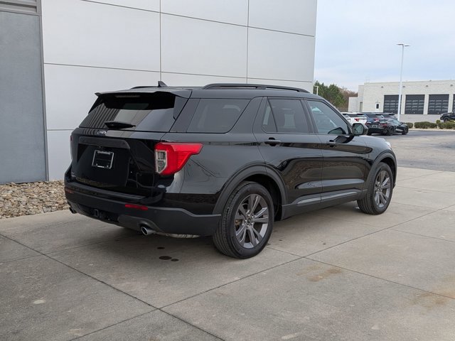 Certified 2024 Ford Explorer XLT w/ Equipment Group 202A image 4