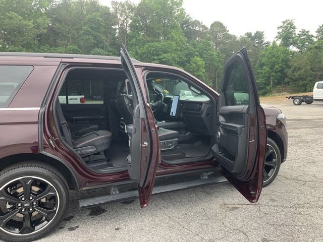 Certified 2023 Ford Expedition Limited AWD/4WD image 12