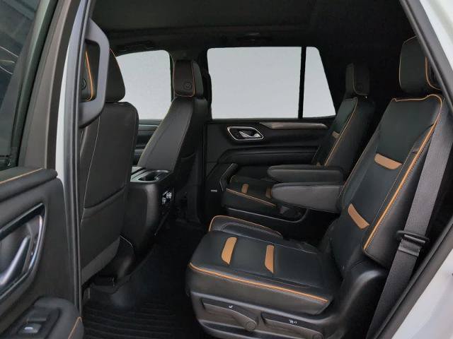 Used 2023 GMC Yukon AT4 w/ AT4 Premium Package AWD/4WD image 17
