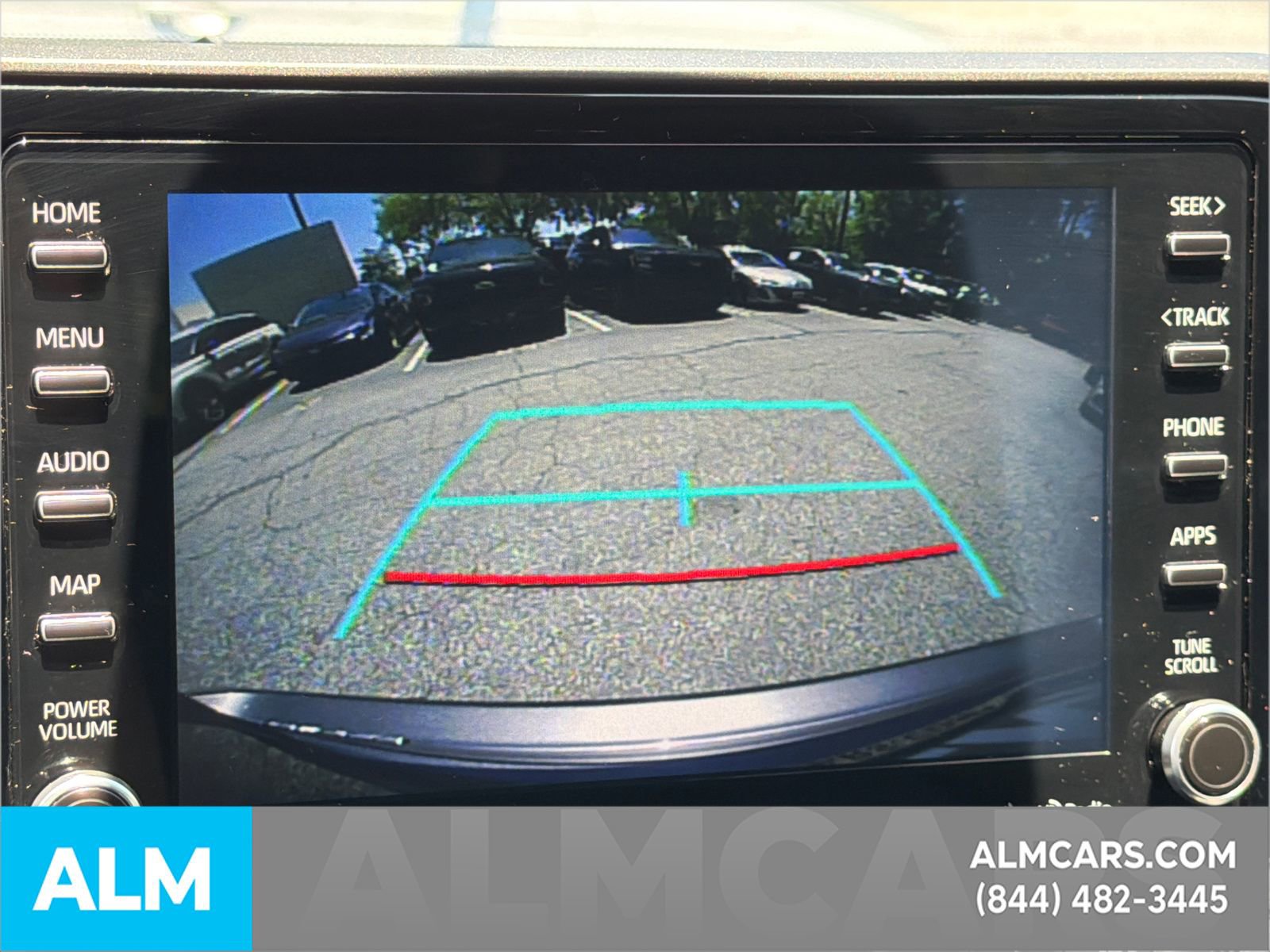 Used 2022 Toyota Highlander XLE FWD image 35