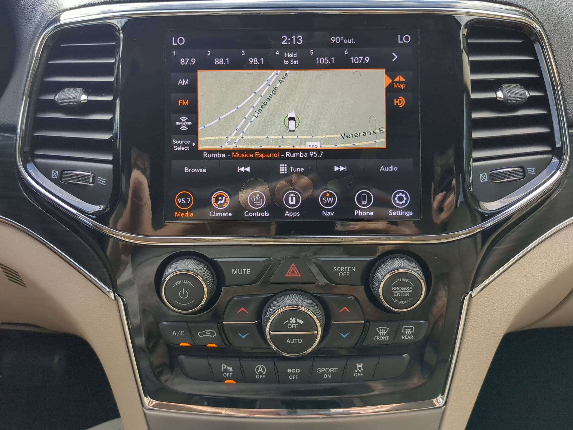 Used 2019 Jeep Grand Cherokee Limited image 50