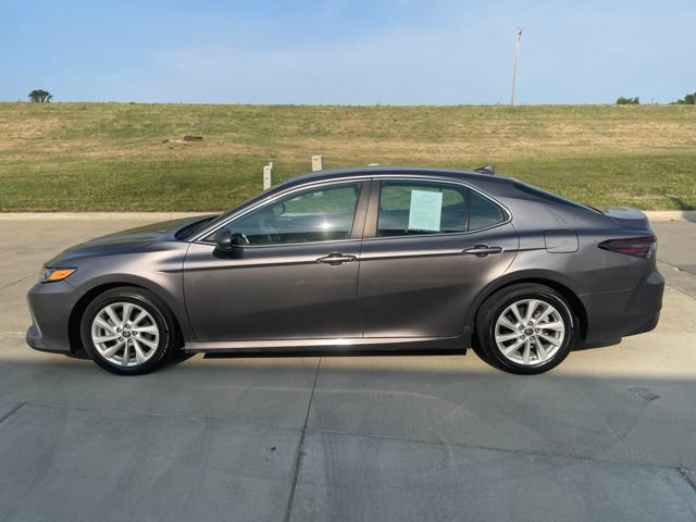 Used 2024 Toyota Camry LE FWD image 7