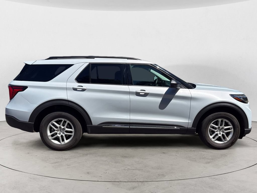 Certified 2025 Ford Explorer Active AWD/4WD image 6