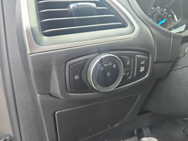 Certified 2023 Ford Edge SEL w/ Convenience Package AWD/4WD image 16