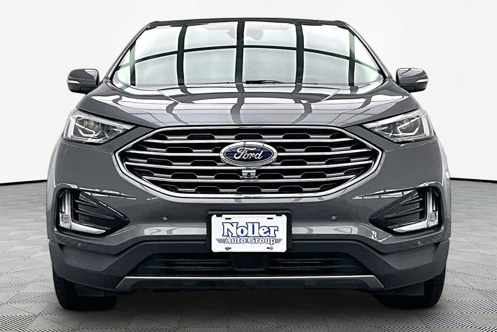 Certified 2024 Ford Edge Titanium w/ Equipment Group 301A AWD/4WD image 3