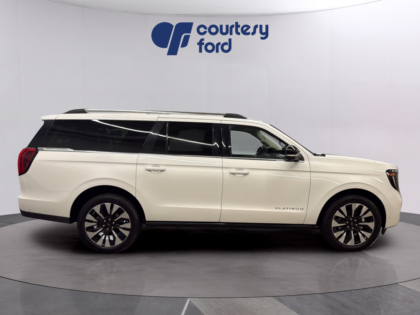 Certified 2025 Ford Expedition Max Platinum w/ Driver's Package AWD/4WD image 8
