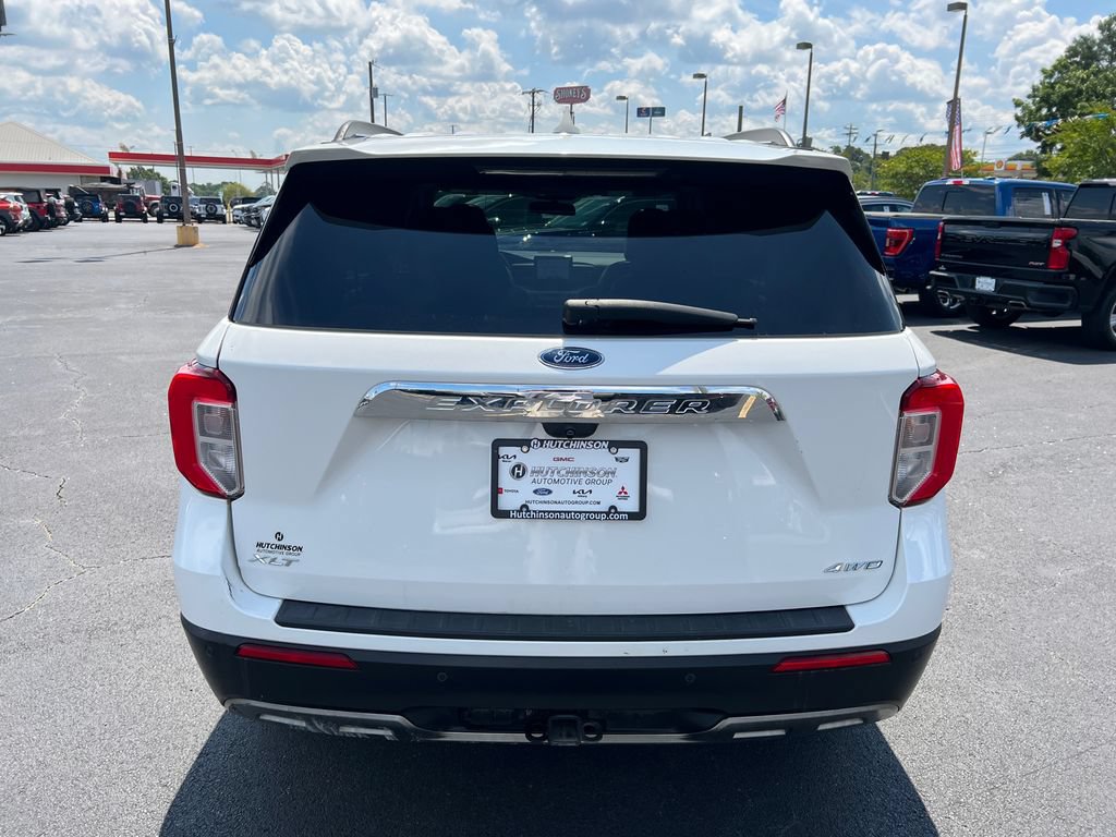 Certified 2022 Ford Explorer XLT w/ Equipment Group 202A AWD/4WD image 6
