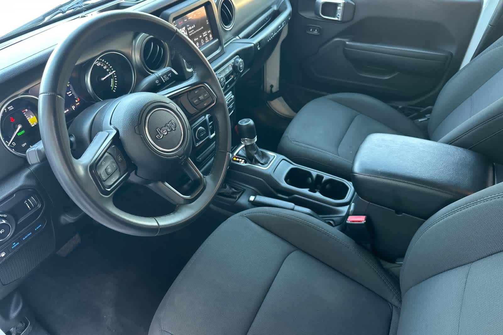 Used 2023 Jeep Wrangler Unlimited AWD/4WD image 12