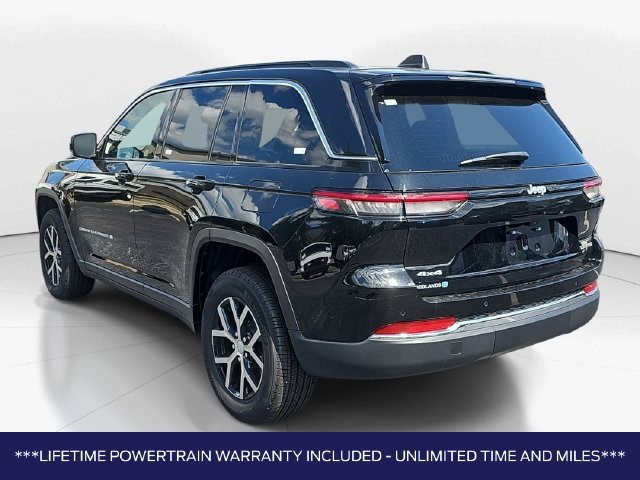 Used 2025 Jeep Grand Cherokee Limited AWD/4WD image 7