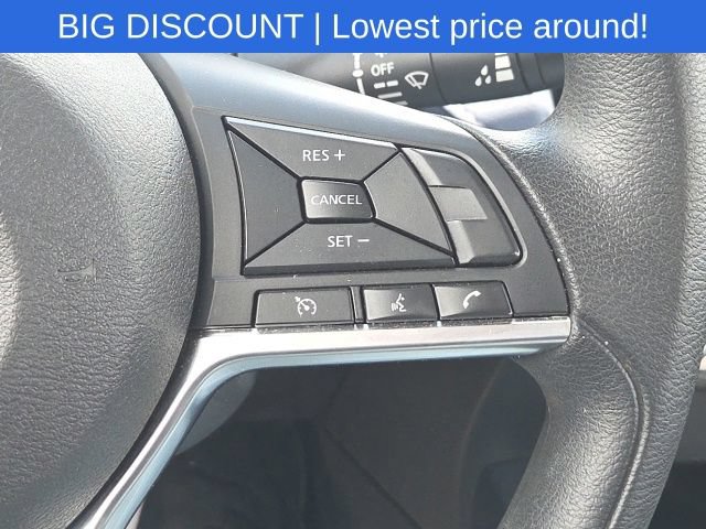 Used 2024 Nissan Versa SV FWD image 32