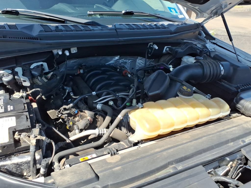 Certified 2019 Ford F150 XLT w/ Equipment Group 302A Luxury AWD/4WD image 19