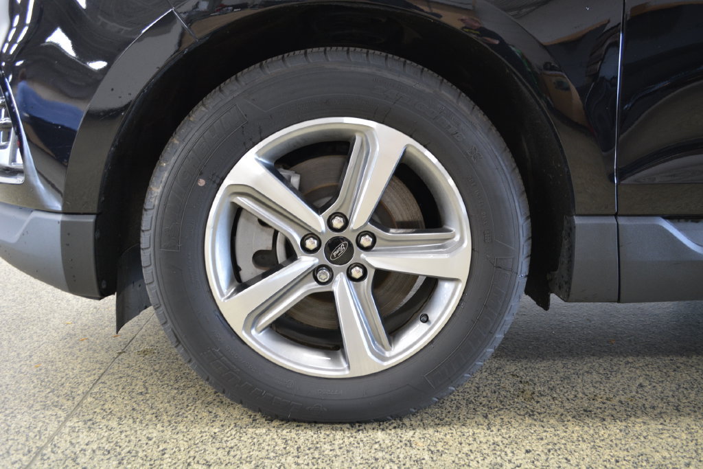 Certified 2024 Ford Edge SEL w/ Convenience Package AWD/4WD image 11