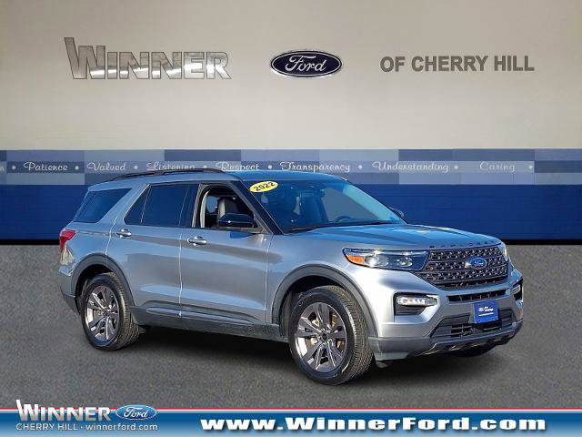 Certified 2022 Ford Explorer XLT w/ Equipment Group 202A