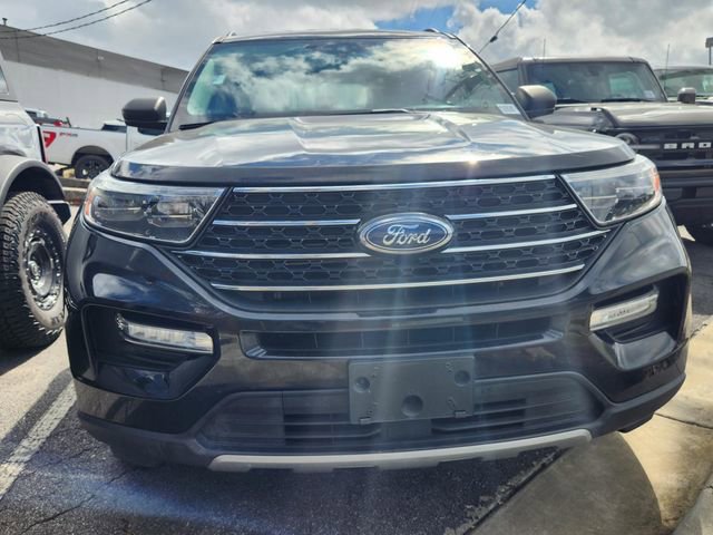 Certified 2021 Ford Explorer XLT w/ Equipment Group 202A image 2