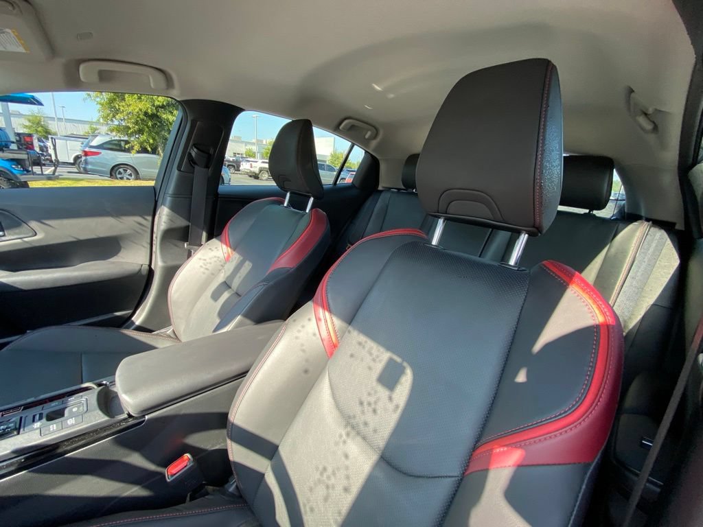 Used 2024 Toyota Prius Prime Premium FWD image 21