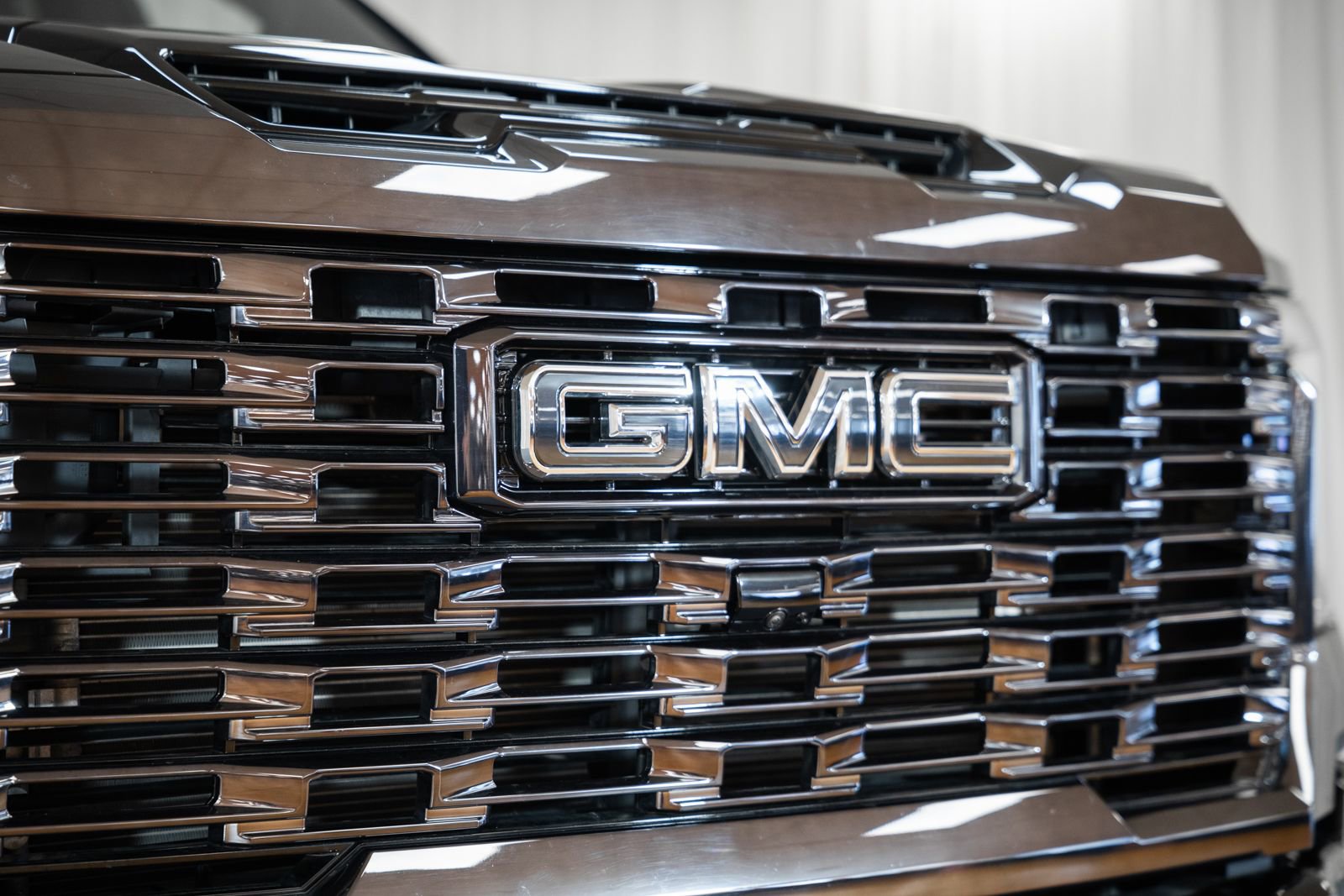 Used 2024 GMC Sierra 2500 Denali Ultimate image 7