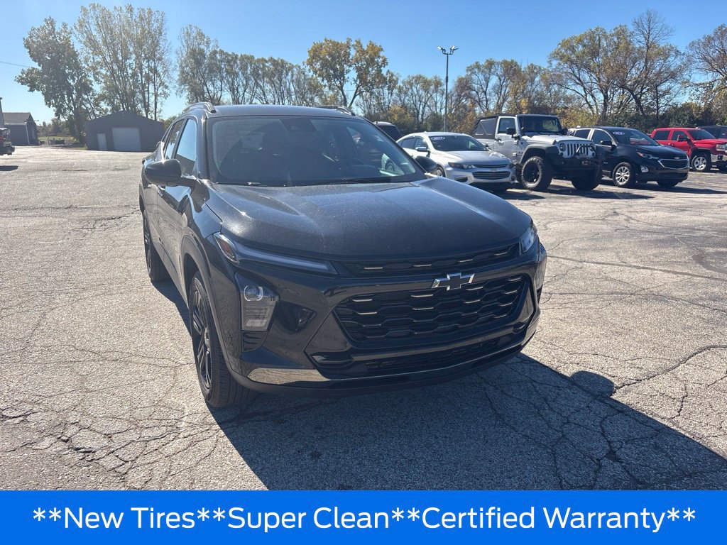Used 2024 Chevrolet Trax ACTIV FWD image 3