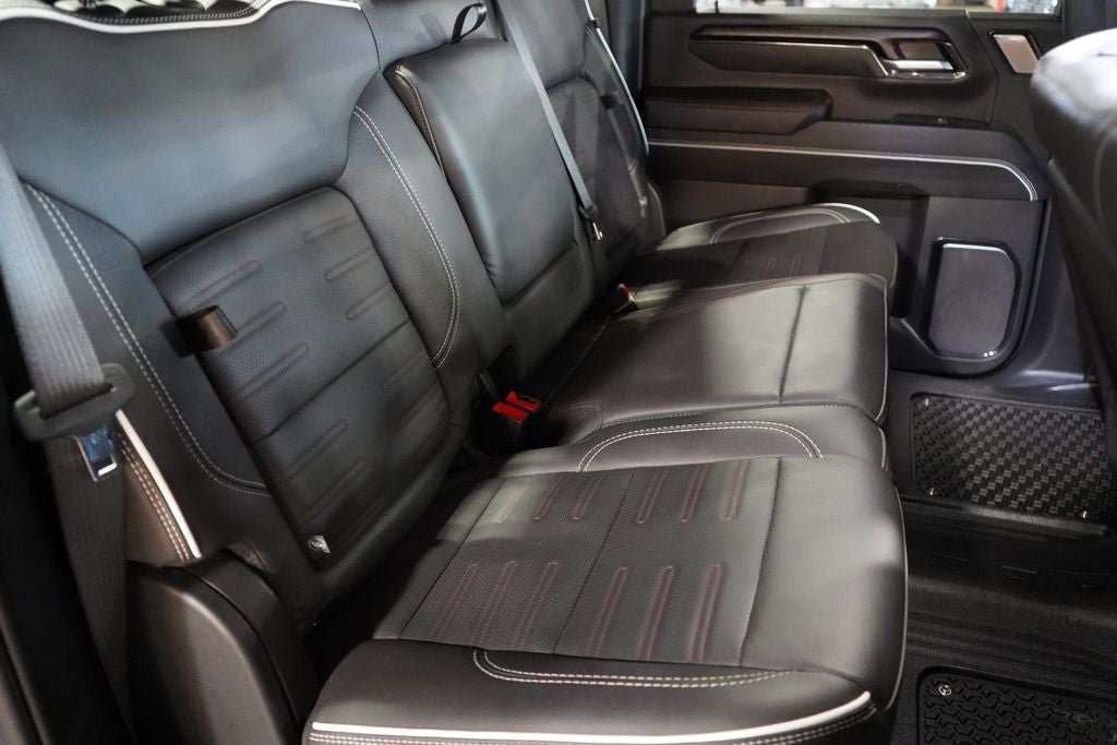 Used 2025 GMC Sierra 2500 AT4X AWD/4WD image 27