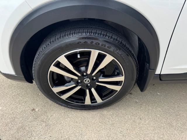 Used 2019 Nissan Kicks SV FWD image 7