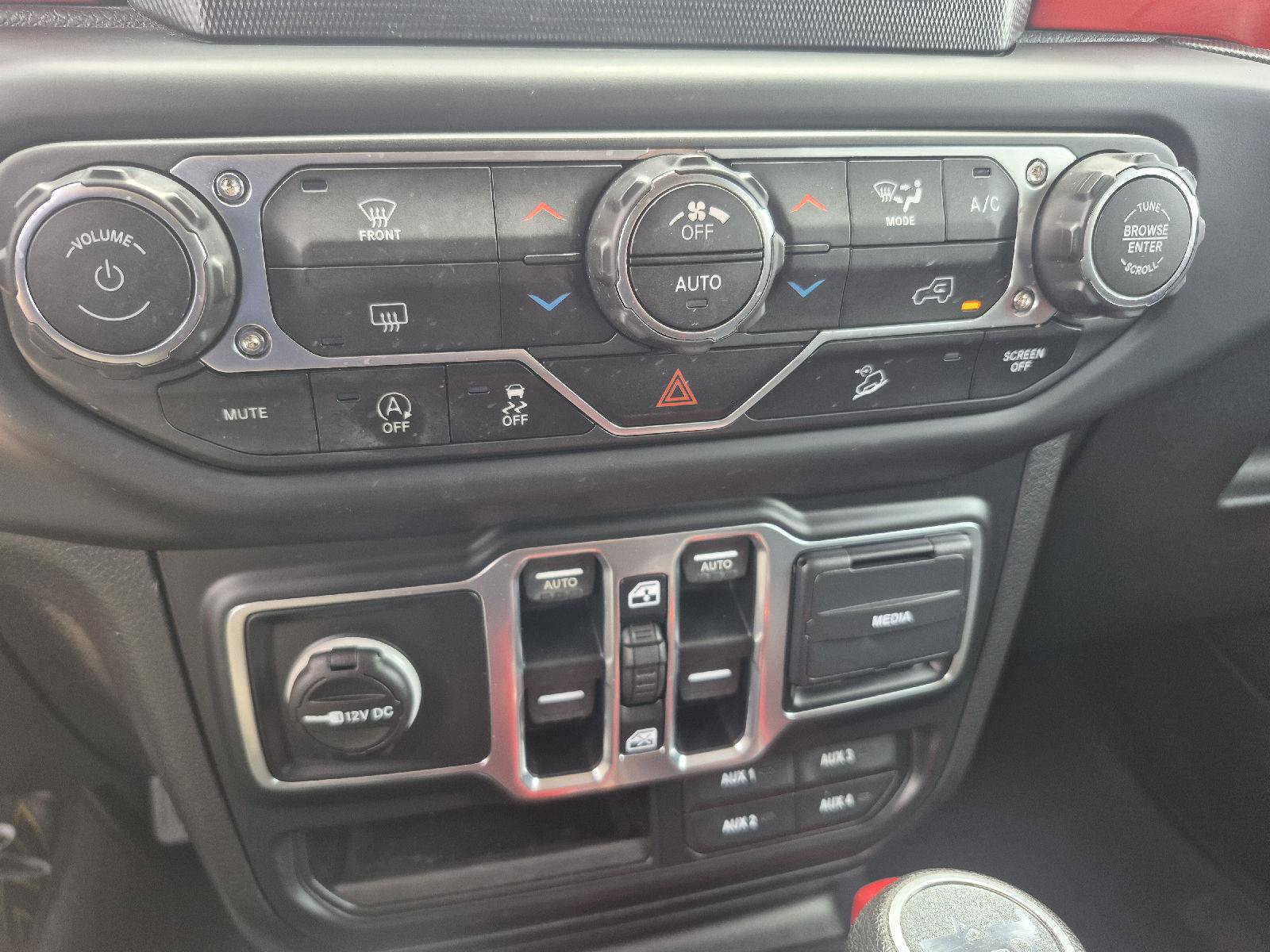 Used 2018 Jeep Wrangler Unlimited Sport S AWD/4WD image 5