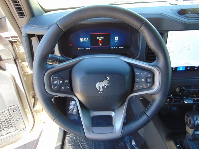Certified 2025 Ford Bronco Badlands w/ Sasquatch Package AWD/4WD image 15