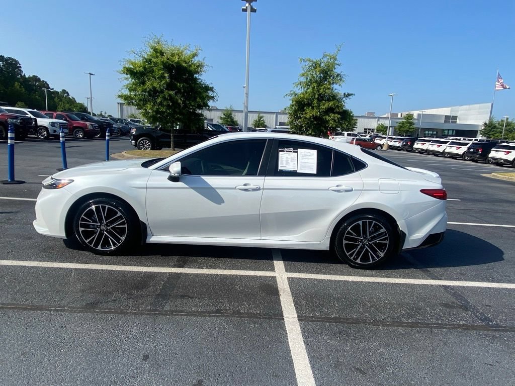 Used 2026 Toyota Camry XLE FWD image 4