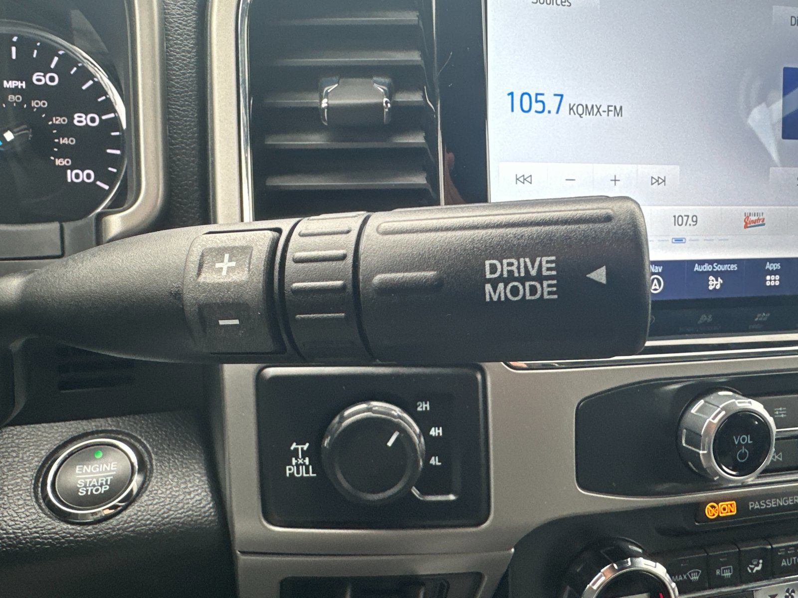 Certified 2022 Ford F350 Lariat w/ Lariat Ultimate Package image 22