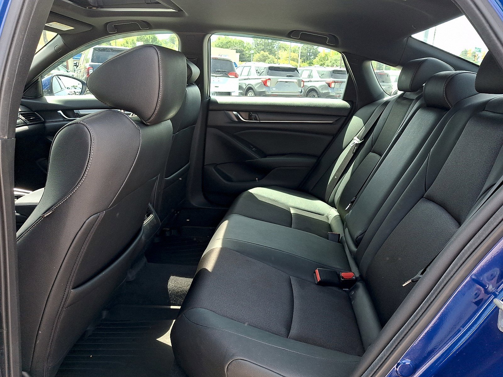 Used 2019 Honda Accord Sport image 9