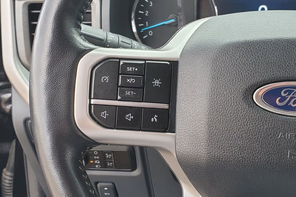 Certified 2024 Ford Expedition Max XLT RWD image 7