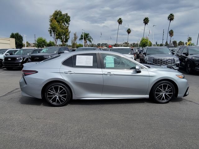 Used 2024 Toyota Camry SE FWD image 31