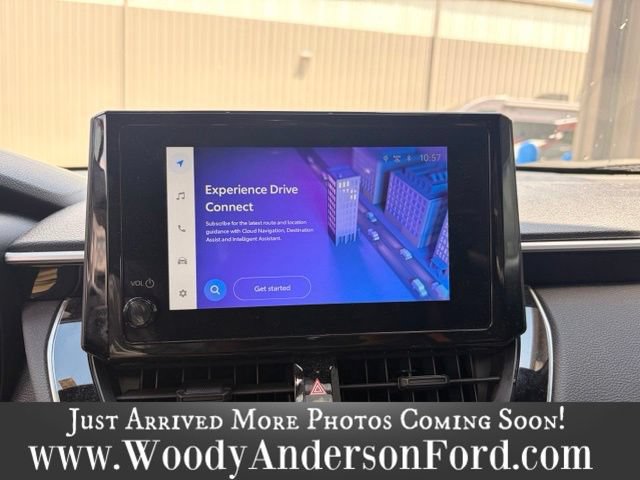 Used 2024 Toyota Corolla Cross AWD Hybrid w/ Moonroof Package image 11