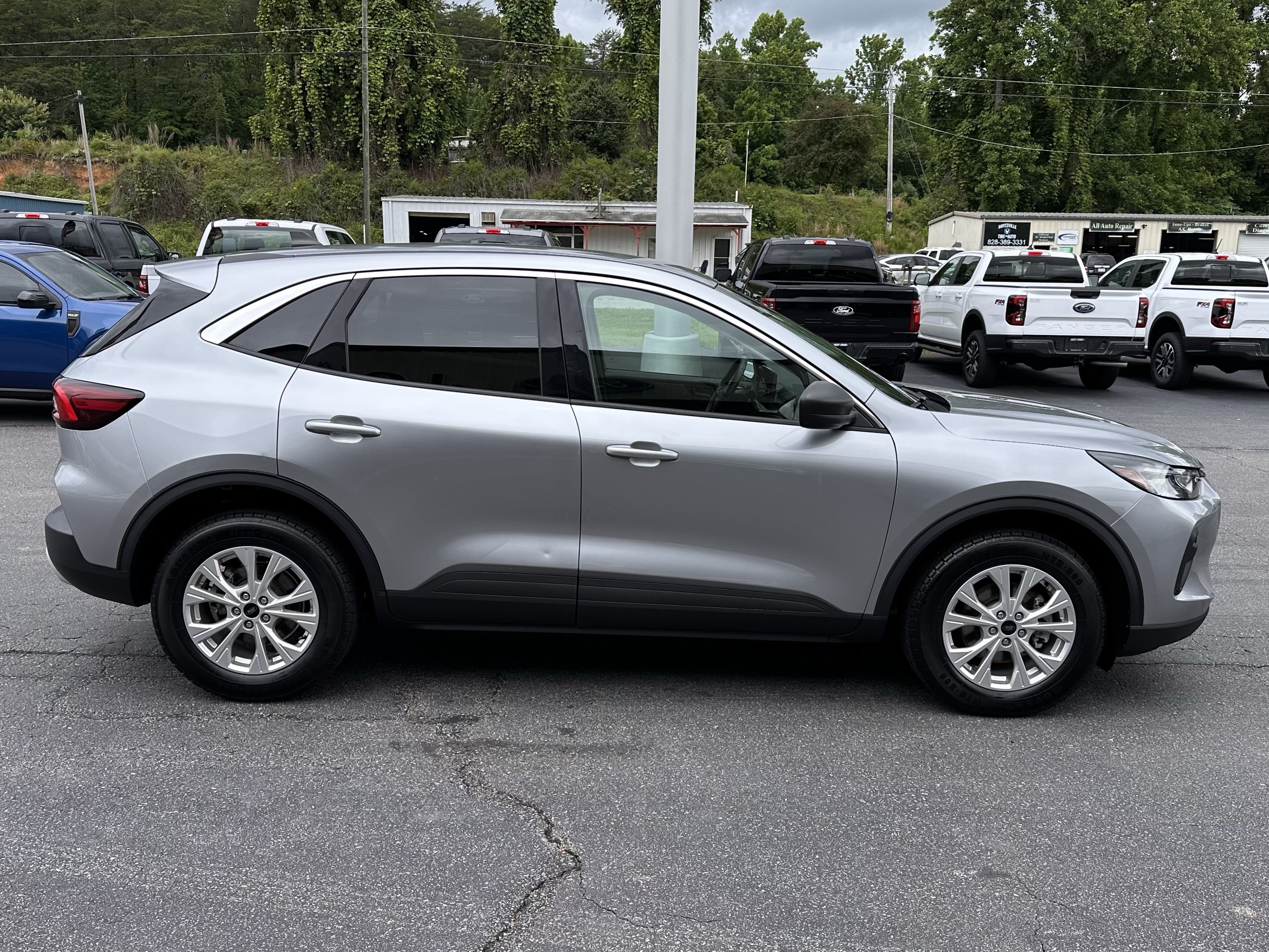 Certified 2024 Ford Escape Active w/ Tech Pack #1 AWD/4WD image 5