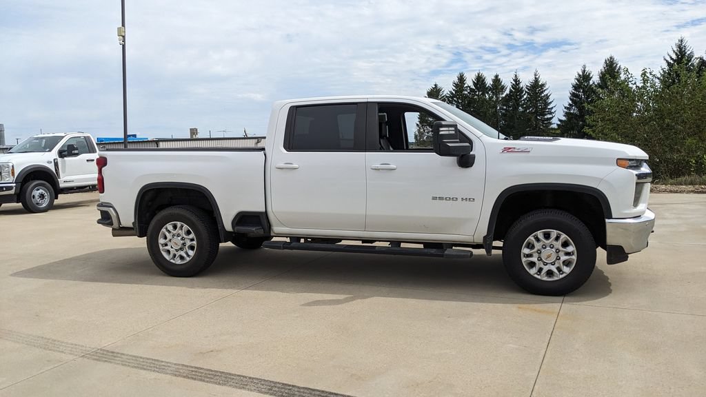 Used 2021 Chevrolet Silverado 2500 LT w/ All Star Edition AWD/4WD image 2