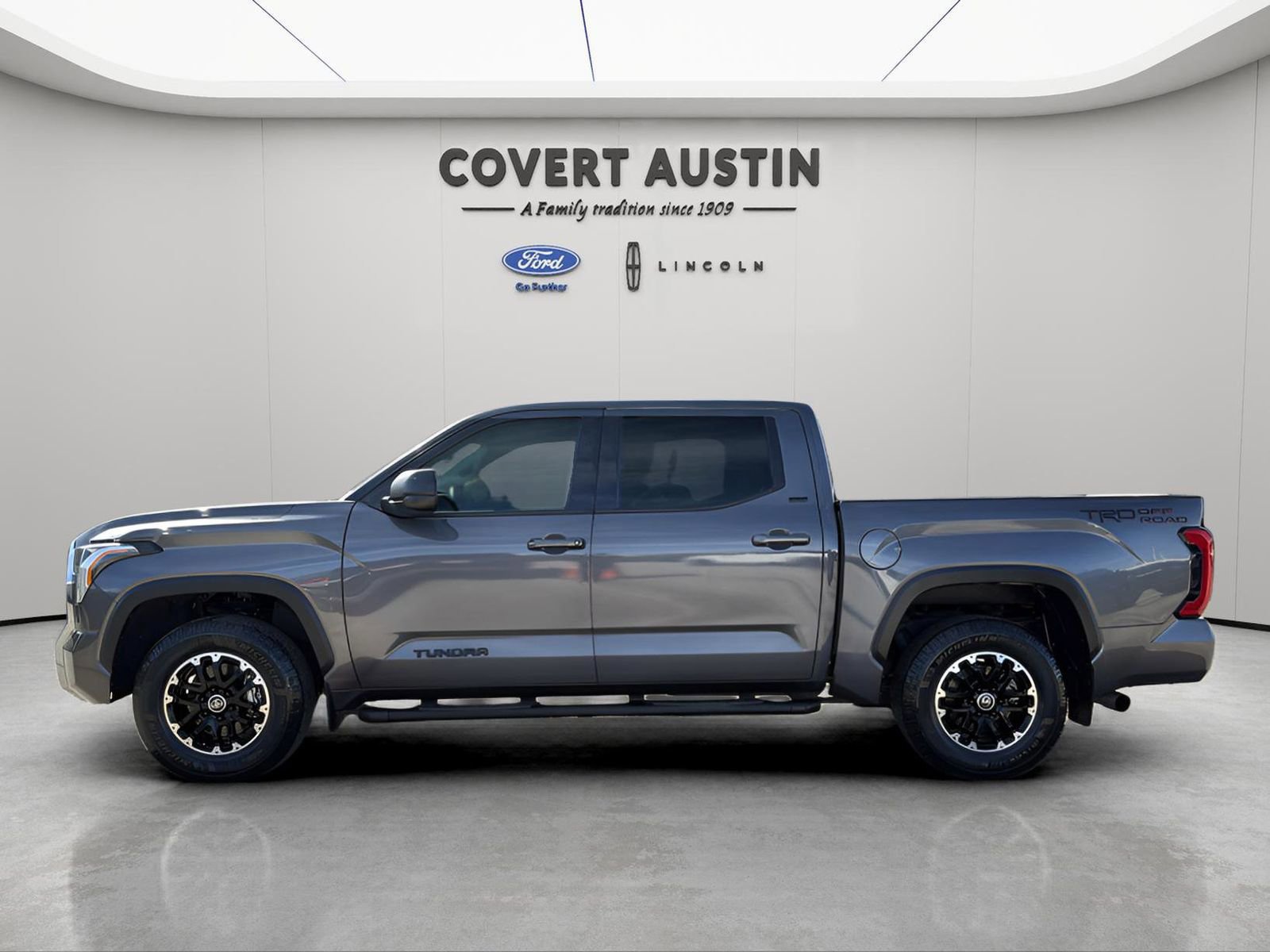 Used 2022 Toyota Tundra SR5 image 2