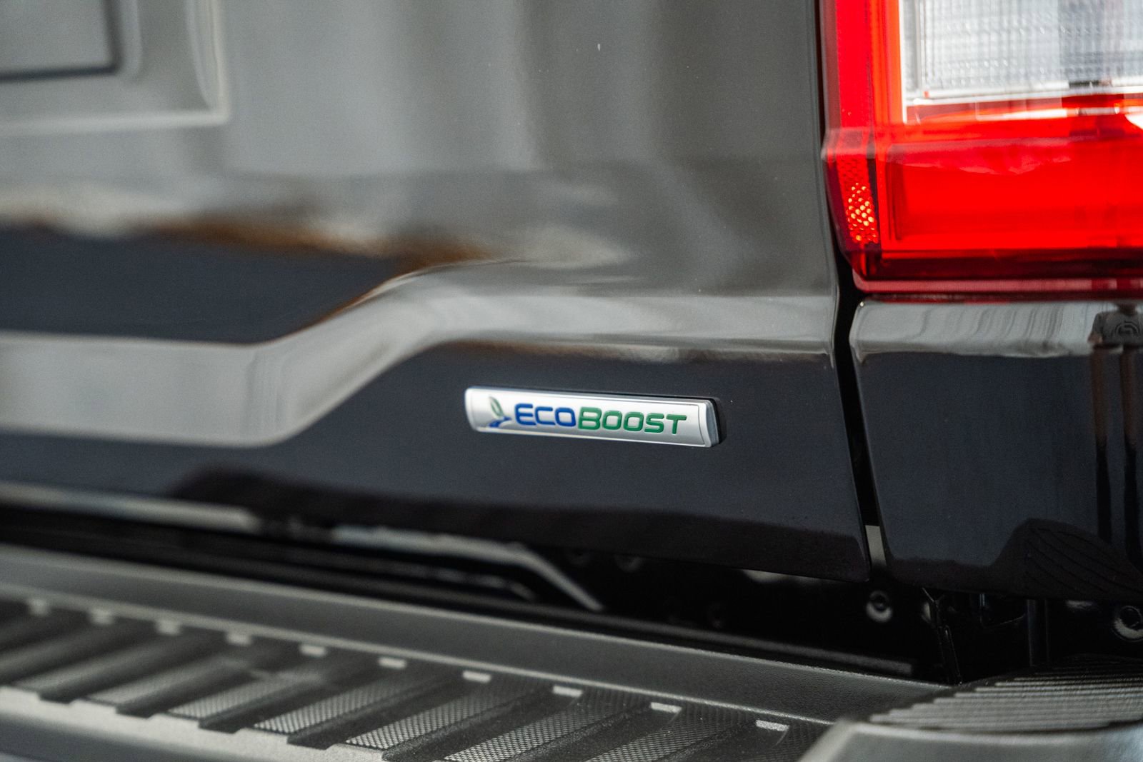 Certified 2023 Ford F150 Lariat w/ Equipment Group 502A High image 9