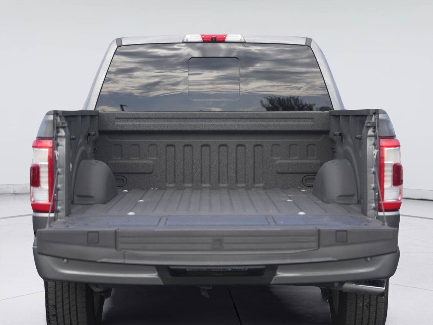Certified 2021 Ford F150 Platinum w/ Equipment Group 701A High AWD/4WD image 32