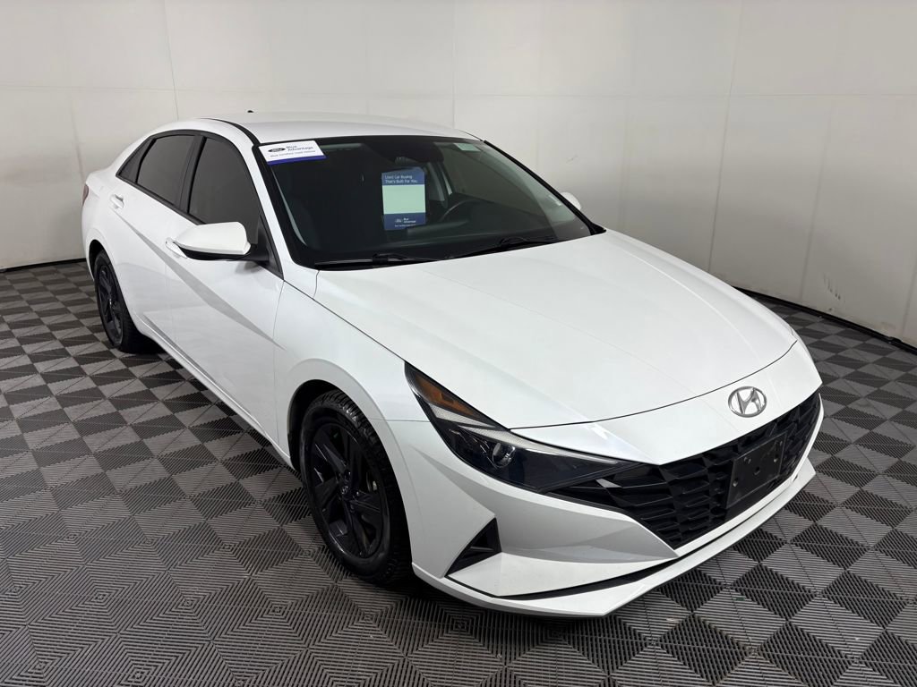 Used 2022 Hyundai Elantra SEL w/ Convenience Package