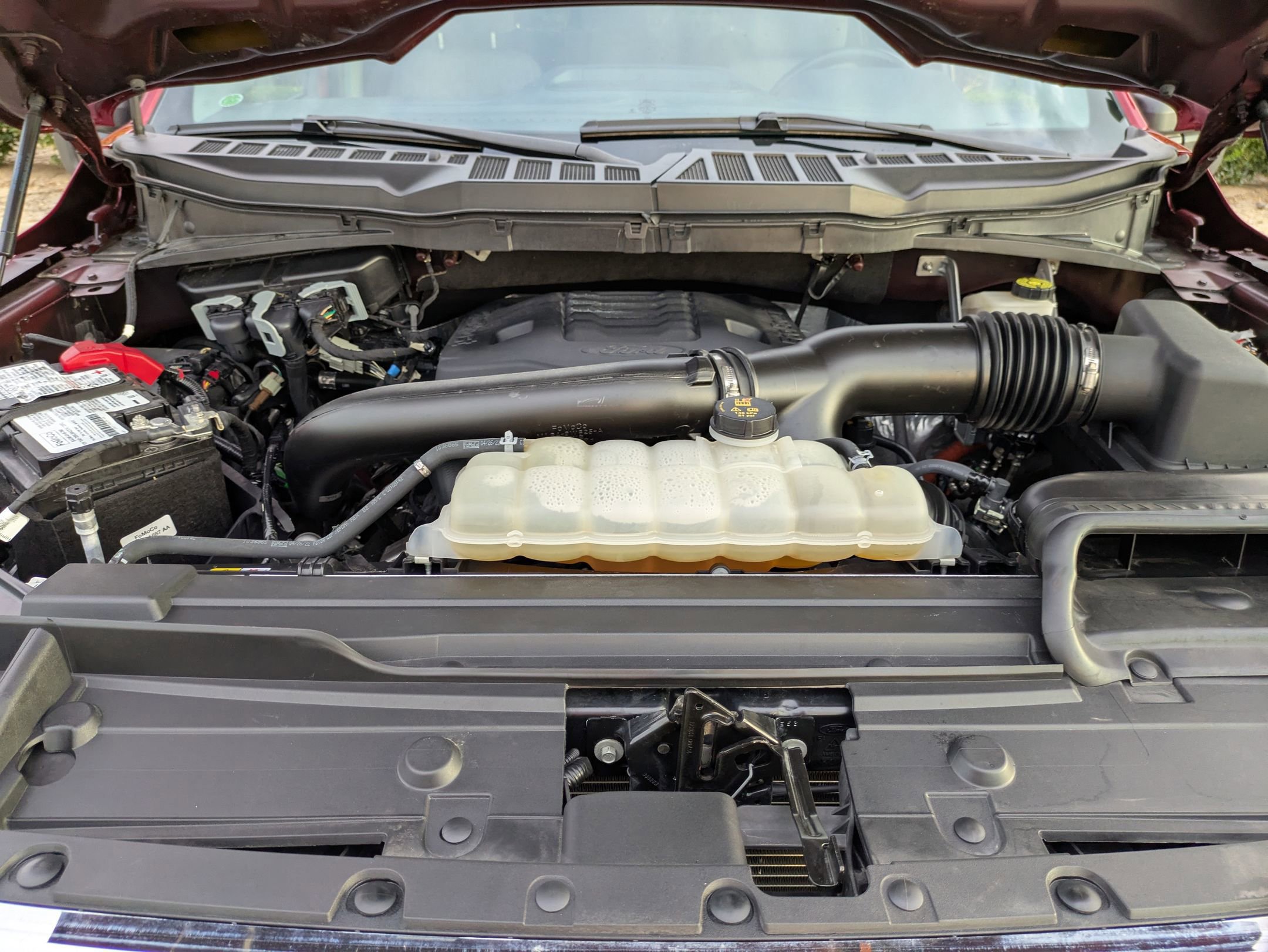 Certified 2022 Ford F150 XLT w/ Equipment Group 302A High image 46