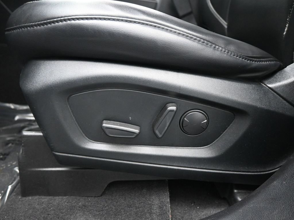 Certified 2021 Ford Explorer XLT image 38