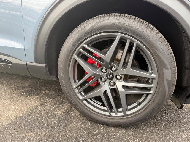 Certified 2025 Ford Explorer ST image 15