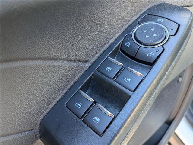 Certified 2025 Ford Escape SE w/ PHEV Premium Package FWD image 11