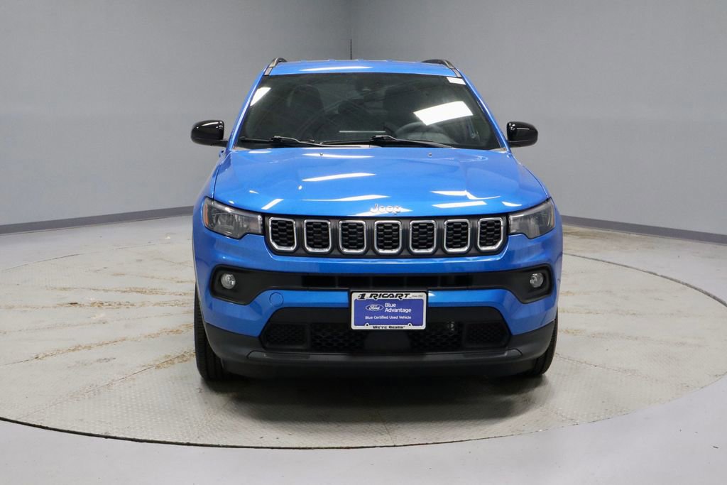 Used 2024 Jeep Compass Latitude AWD/4WD image 8