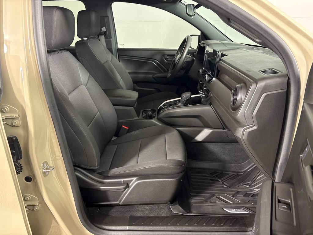 Used 2023 Chevrolet Colorado Trail Boss AWD/4WD image 6