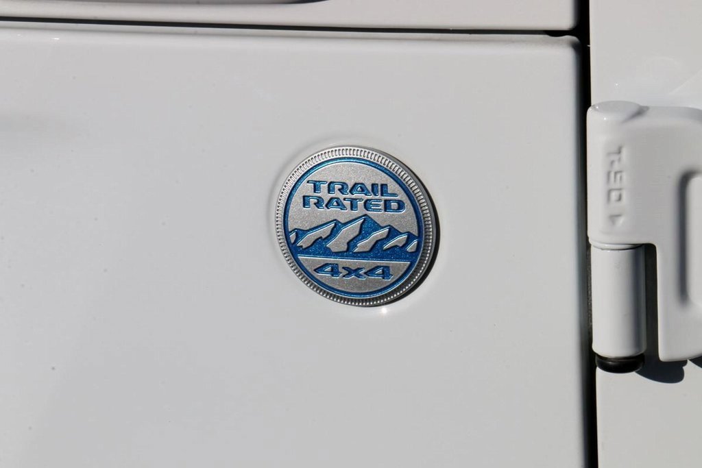 Used 2023 Jeep Wrangler Unlimited Sahara w/ Cold Weather Group image 10