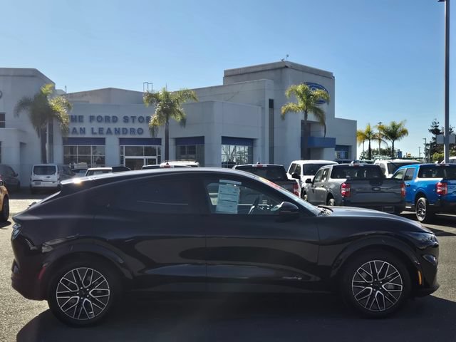 Certified 2022 Ford Mustang Mach-E GT AWD/4WD image 3