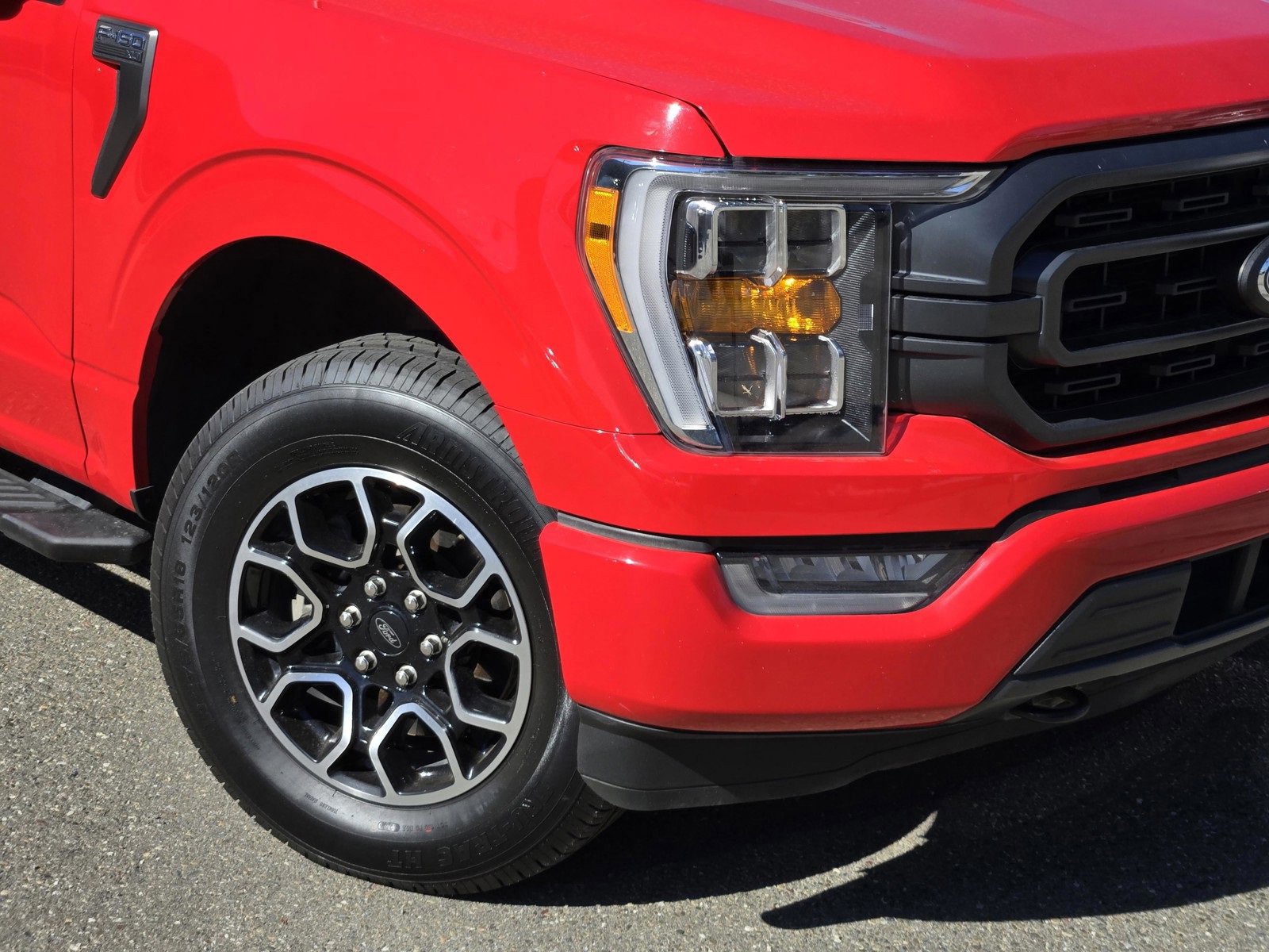 Certified 2022 Ford F150 XLT w/ Equipment Group 302A High image 9