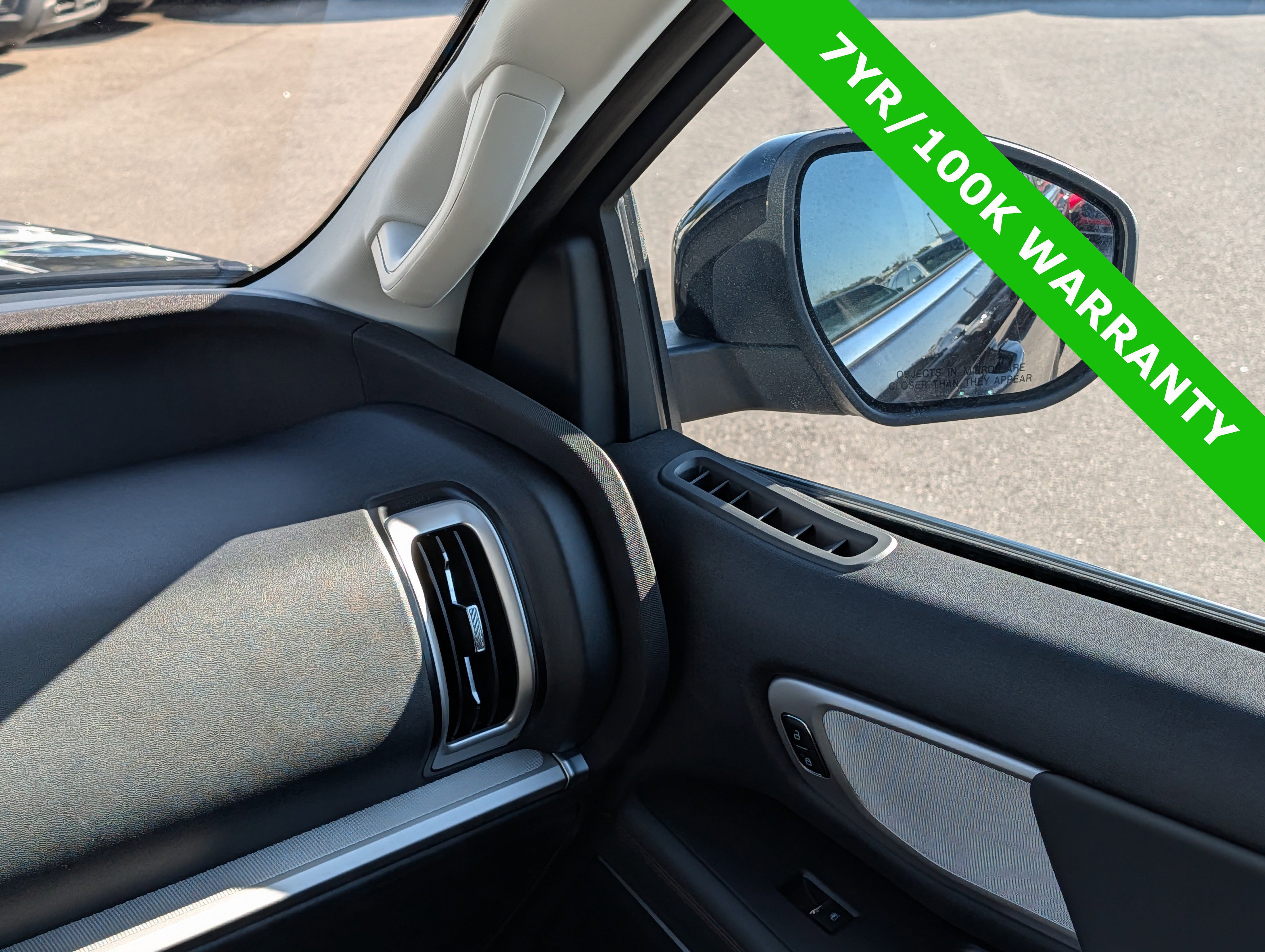 Certified 2025 Ford Expedition Active image 22