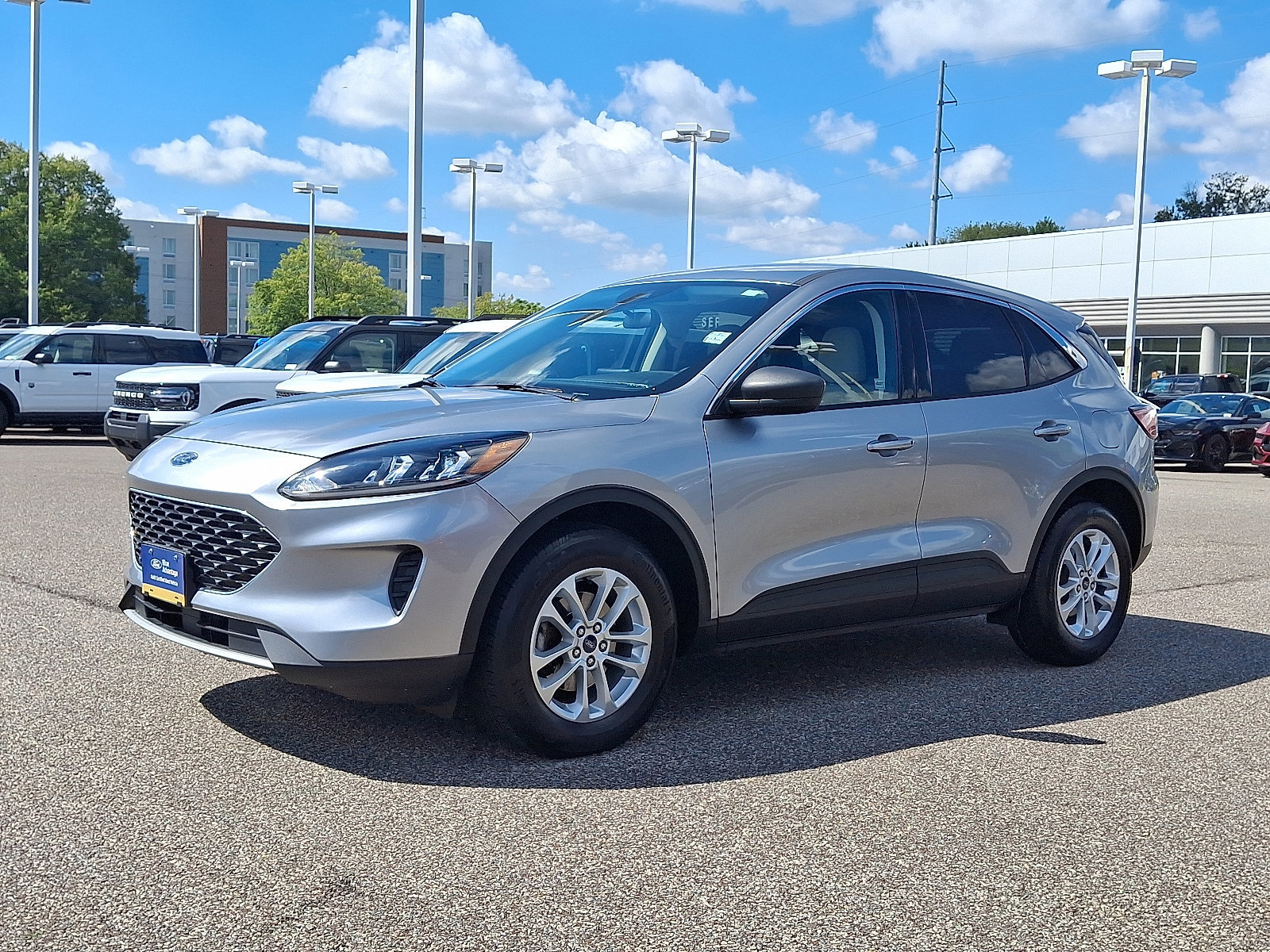 Certified 2022 Ford Escape SE w/ Convenience Package image 2