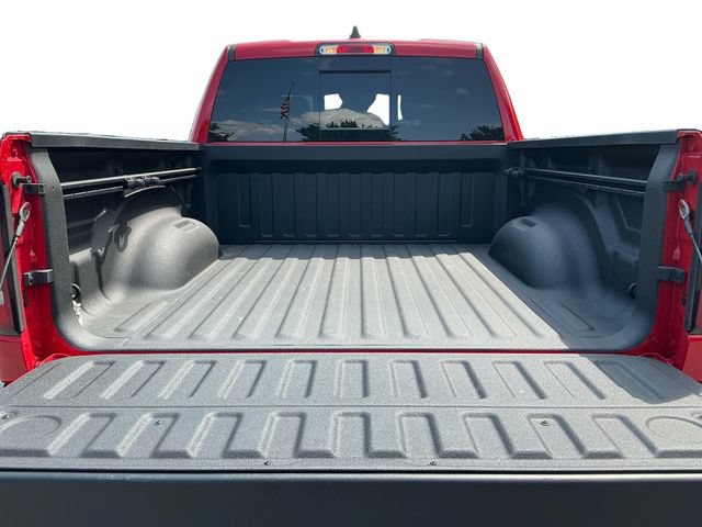 Used 2024 RAM 1500 Laramie AWD/4WD image 19